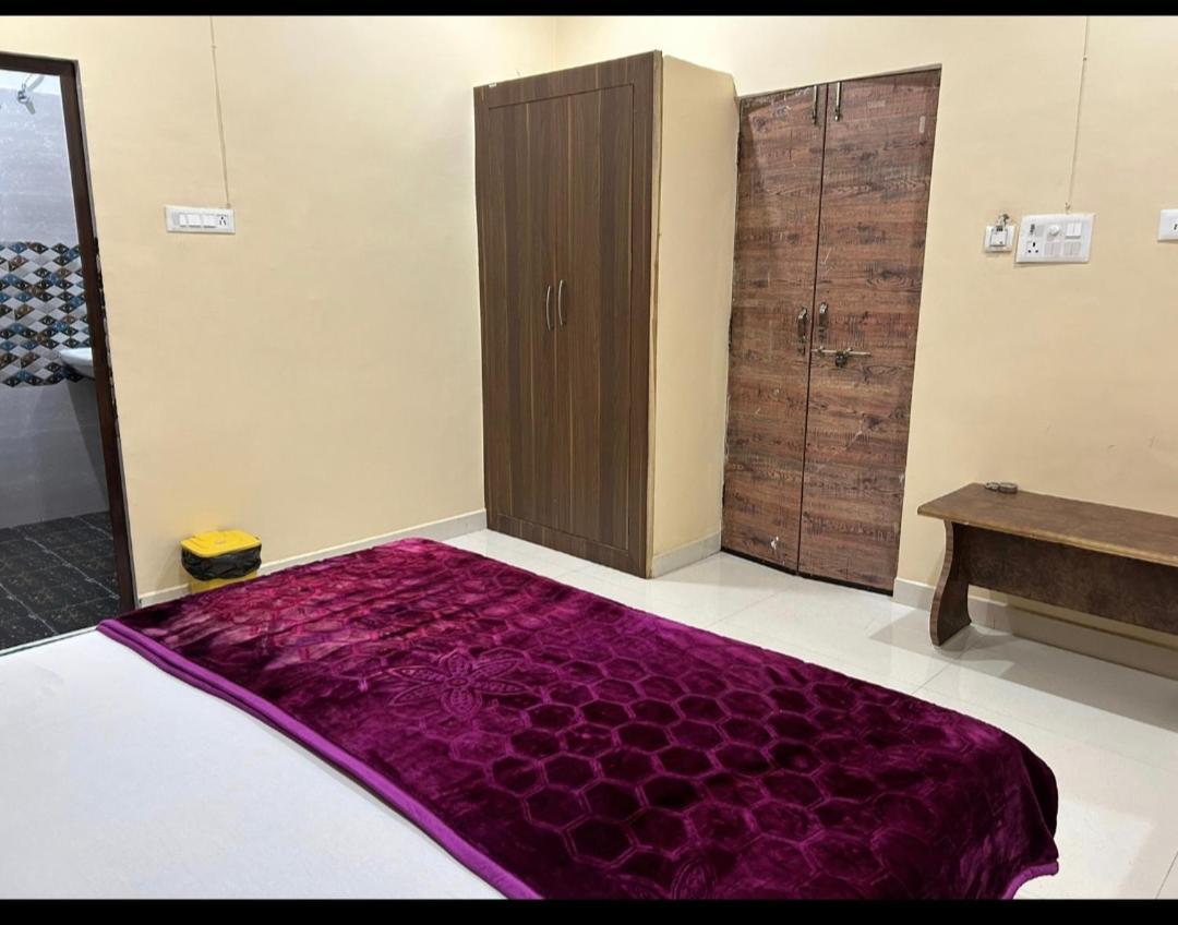 Lotus Paying Guest House 瓦拉纳西 外观 照片
