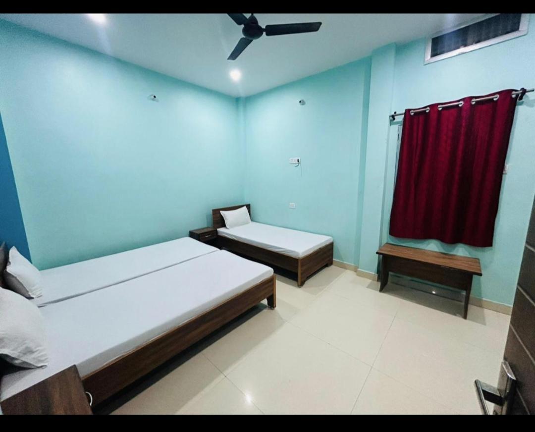 Lotus Paying Guest House 瓦拉纳西 外观 照片